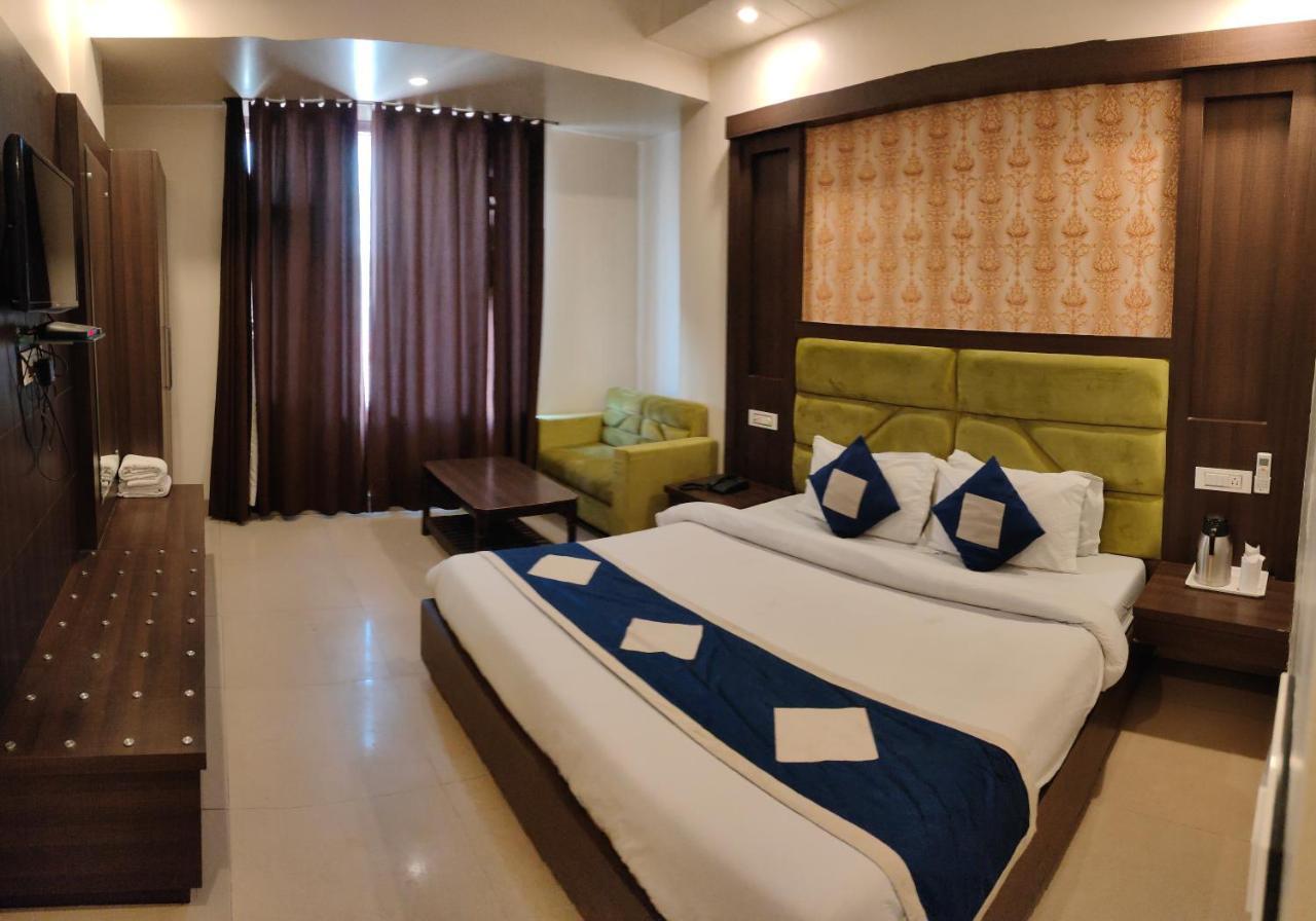 Hotel Krishna Katra  Exterior foto